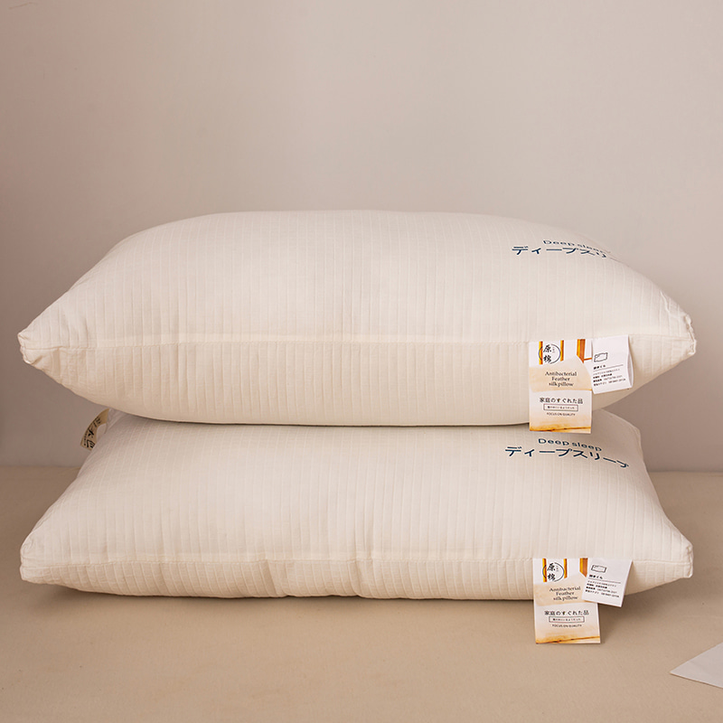 หมอนกำมะหยี่ขนฝ้ายดั้งเดิม