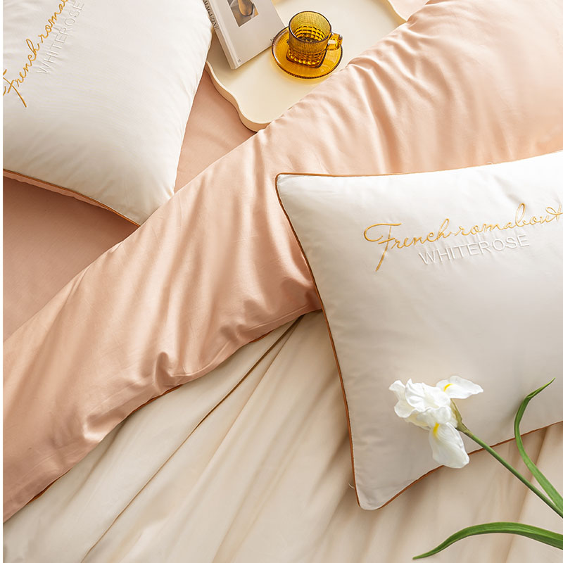 ชุดเตียงผ้าฝ้ายบริสุทธิ์ที่เรียบง่ายและใจกว้าง